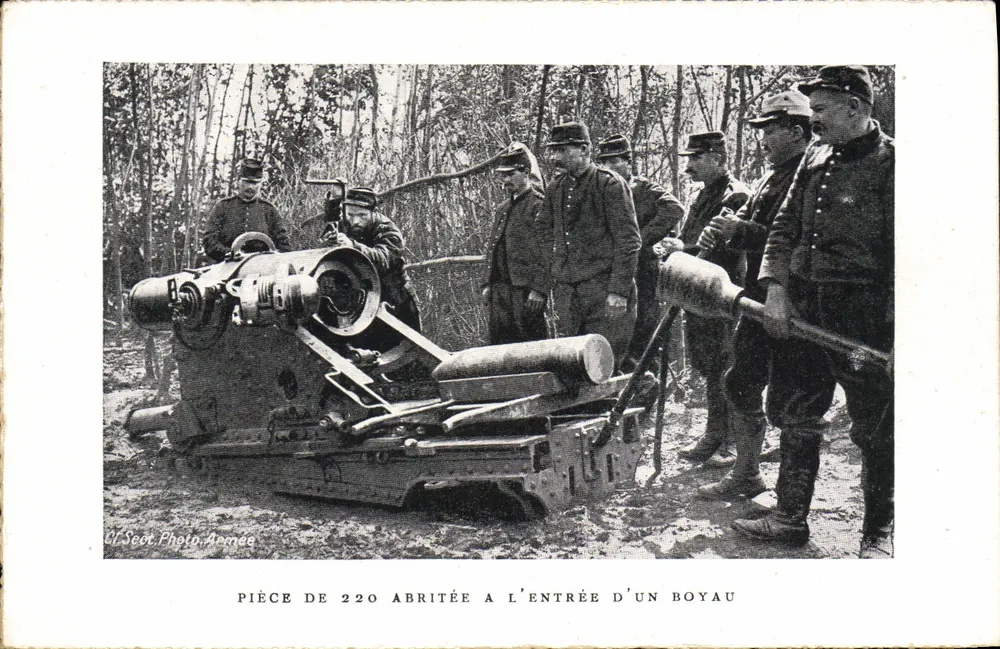 Stück 220, geschützt am Eingang eines Schützengrabens — Cl. Scot. Photo Armée - Vorderseite
