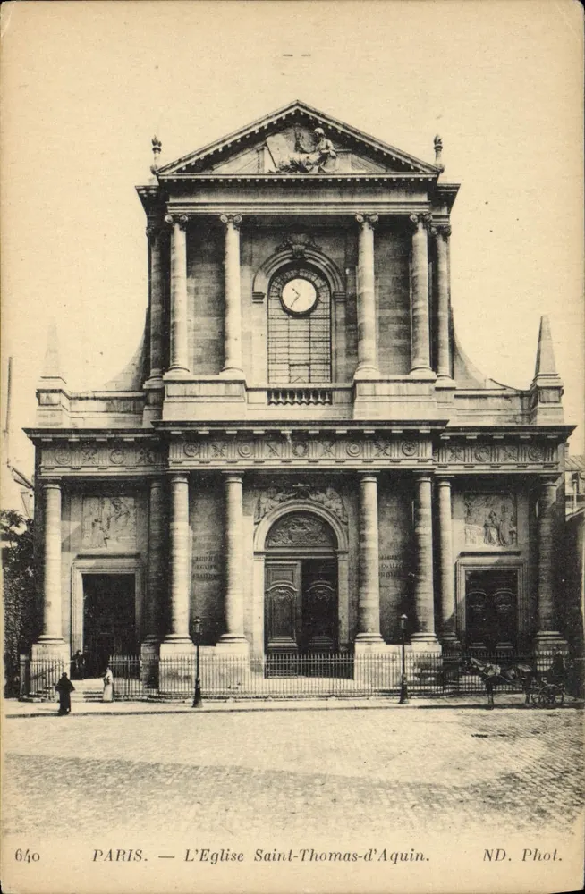 Paris — A Igreja de Santo Tomás de Aquino — ND. Fot. - Frente