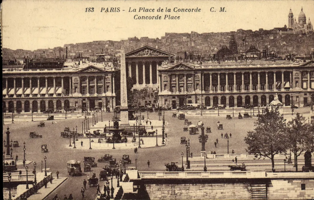 Paris - A Praça da Concórdia — vista panorâmica — C. M. n°183 - Frente