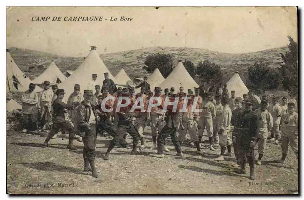 Camp de Carpiagne - La Boxe — Camp militaire avec tentes et soldats en formation — Risoul édit. - Frente