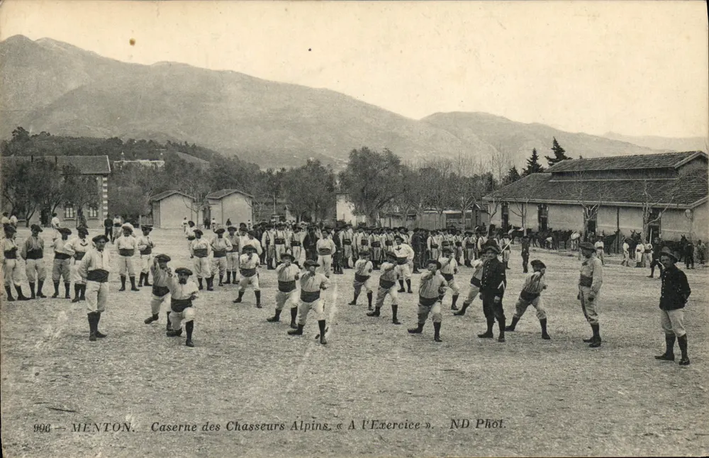 Menton — Kasernen der Alpinisten — Übung — ND Phot. n°996 - Vorderseite