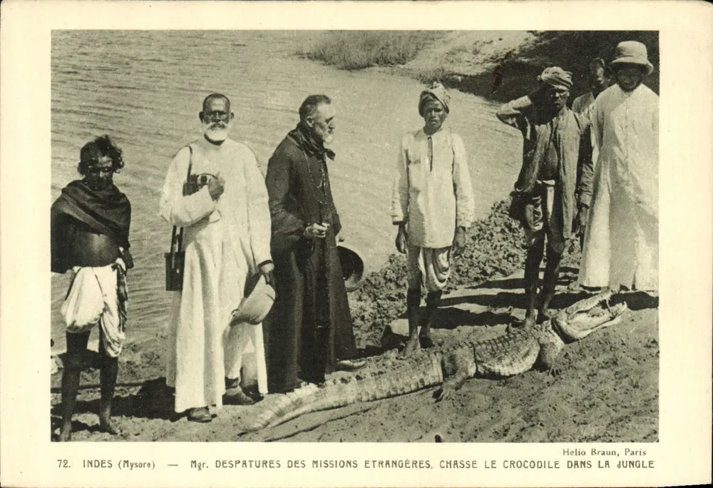 Indien (Mysore) — Mgr. Despatures der Missions Étrangères jagt den Krokodil in der Wildnis — Helio Braun, Paris - Vorderseite