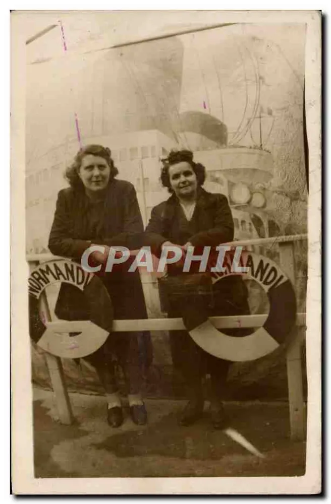 Zwei Frauen an Bord der SS Normandie — unbekannter Verlag, Seriennummer nicht sichtbar - Vorderseite