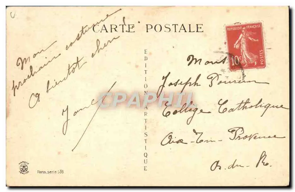 Mulher elegante com chapéu — ilustração — Edição Artística Paris, série 136 - Verso