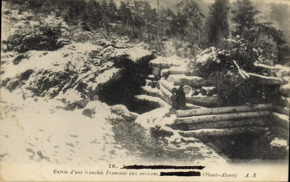 Entrada de uma trincheira Francesa nas proximidades de (Alta Alsácia) — A. R. n°16 - Frente