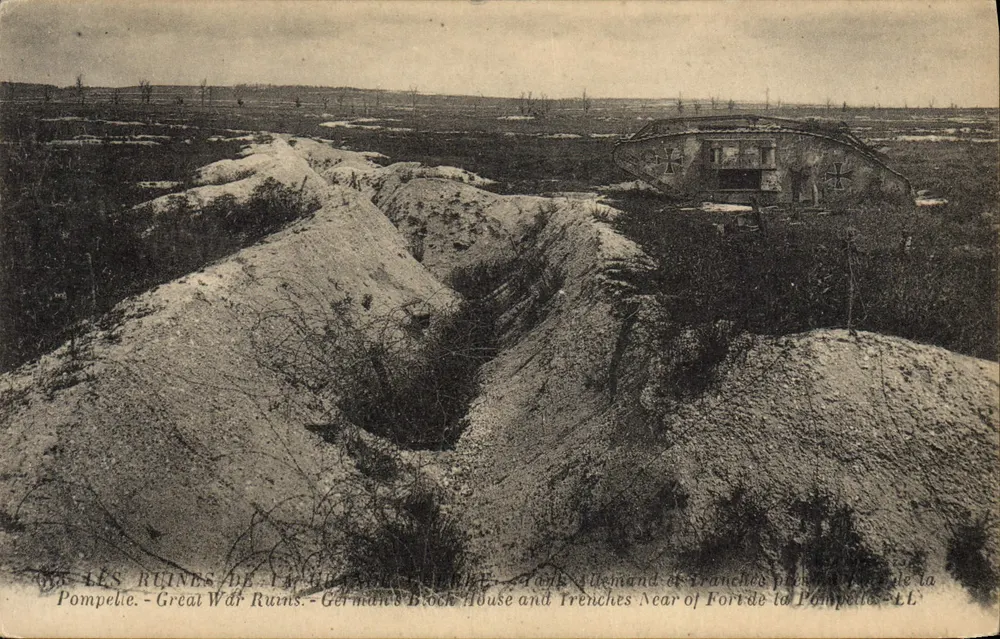 Ruínas da Guerra - Ruínas da Pompelle - Casa em bloco alemão e trincheiras perto do Forte da Pompelle - Frente