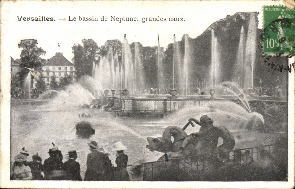 Versailles. — Der Neptunbecken, große Wasser. - Vorderseite
