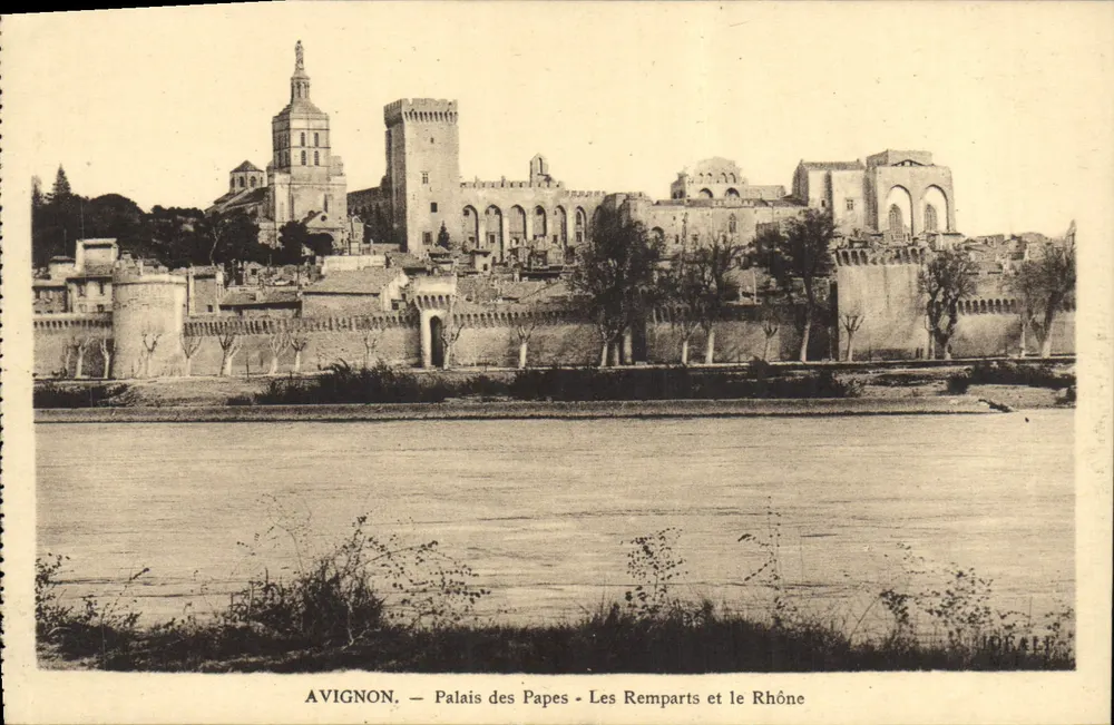 Avignon — Palast der Päpste - Die Mauern und der Rhône - Vorderseite