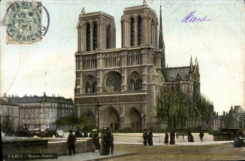 Paris - Notre-Dame — vista da fachada — editor AQUA-PHOTO L.V. & Cie - Frente