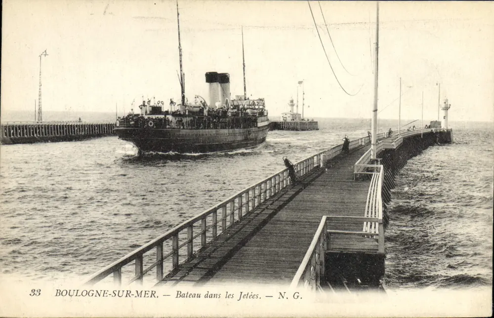 Boulogne-sur-Mer — Boot auf den Dämmen — N. G. - Vorderseite