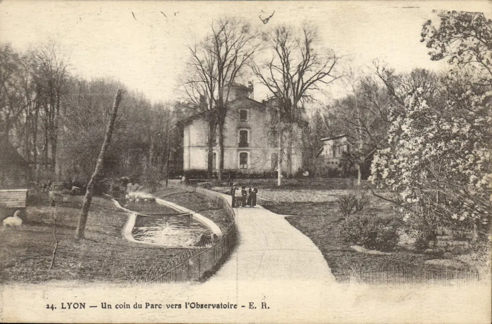 LYON — Ein Eckchen des Parks in Richtung Observatorium — E. R. - Vorderseite