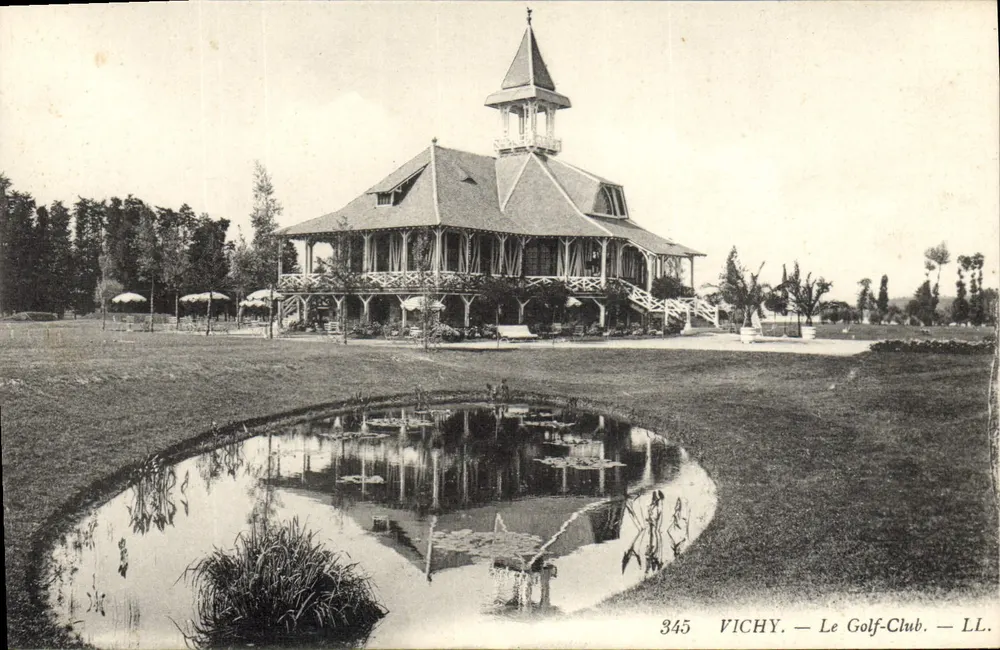 Vichy — Het Golfclub — LL. n°345 - Voorkant