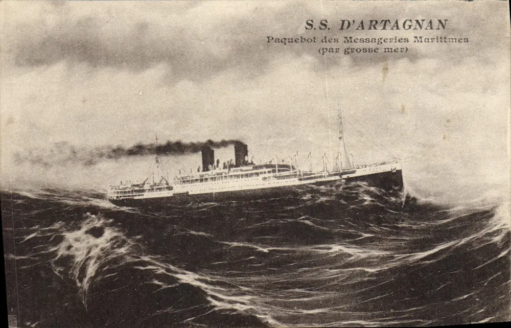 S.S. D'ARTAGNAN — Dampfer der Messageries Maritimes — (auf hoher See) - Vorderseite