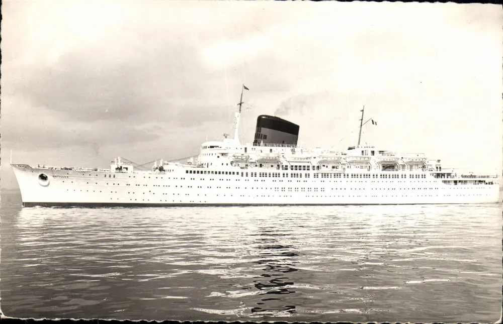 Dampfer der Antillen-Linie Frankreich und England und der geschlossenen Küste — Compagnie Générale Transatlantique — ESTIL Editions, Paris-XV - Vorderseite