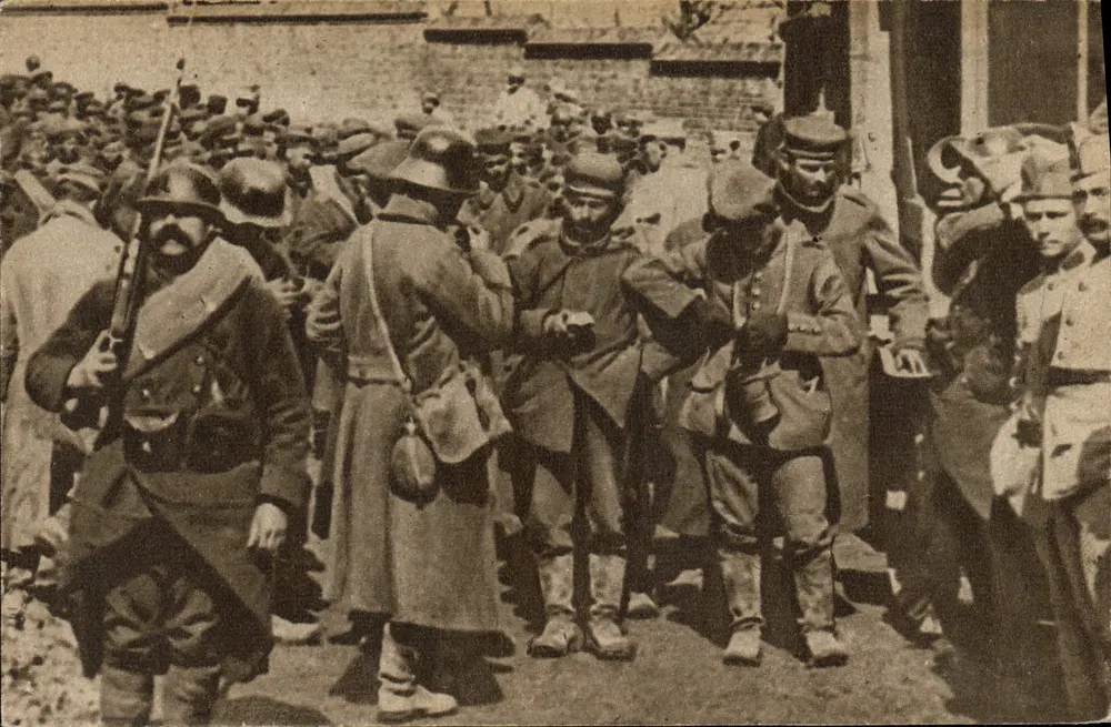 Deutsche Soldaten im Uniform — Lager Szene — Verlag Anciens États Nubiérgin & Cie, Paris - Vorderseite