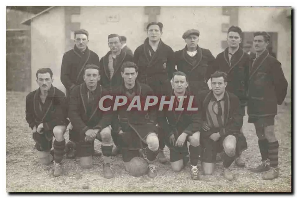 Equipe de futebol — pose de grupo — Carte postale - Frente