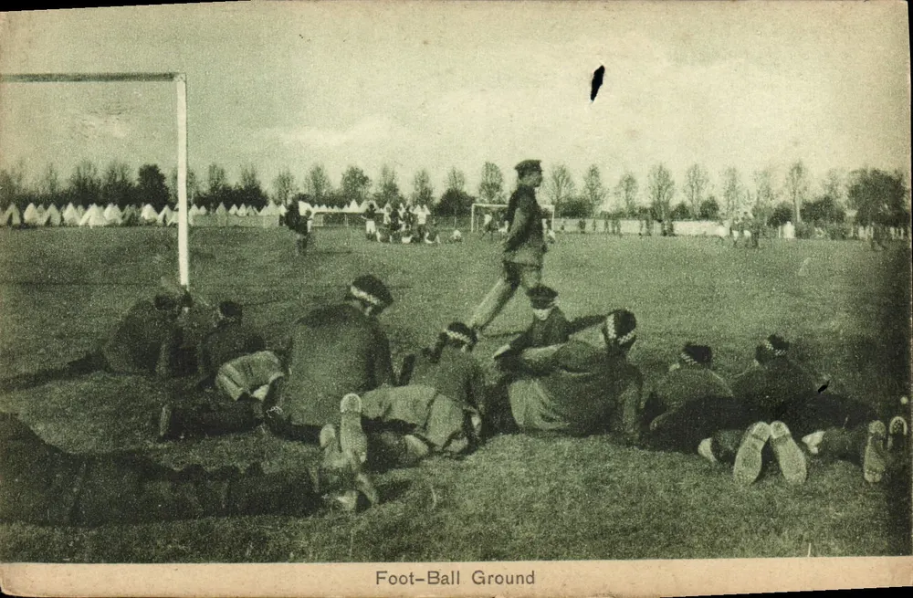 Campo de Futebol — Campo de futebol — Edição Drei Antonio, Terni - Frente