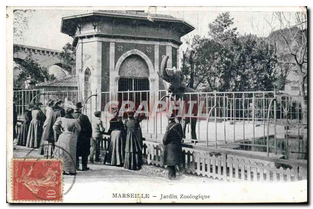 Marseille — Zoologischer Garten — Eingang mit Elefantenstatue und Besuchern - Vorderseite