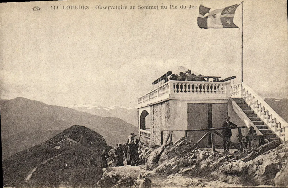 Lourdes - Observatorium am Gipfel des Pic du Jer - Vorderseite