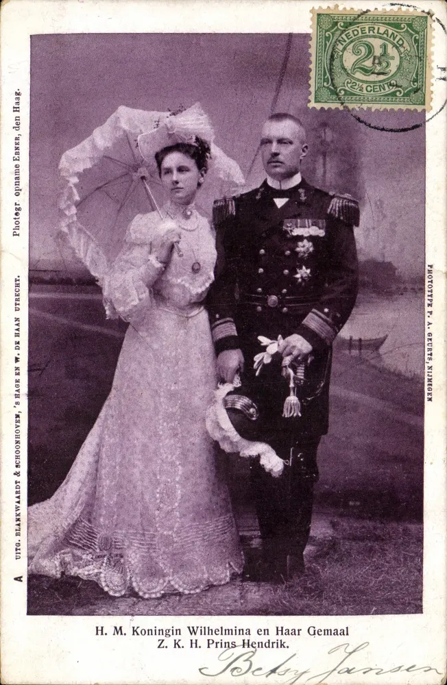 H.M. Koningin Wilhelmina en Haar Gemaal Z.K.H. Prins Hendrik — Fototypia P.A. Gezures, Nijmegen - Awers