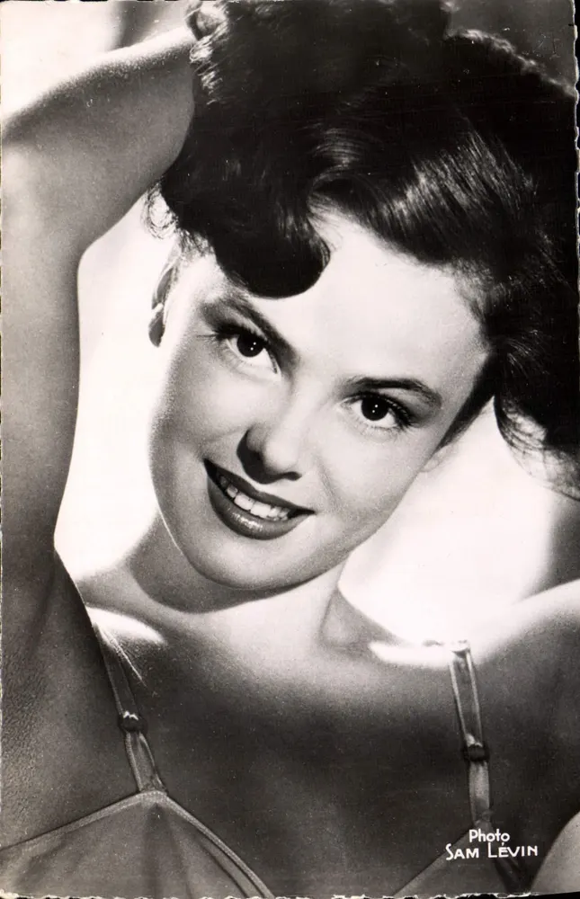 Christine CARRÈRE — Foto Sam Levin — Éditions du Globe, Paris - Vorderseite
