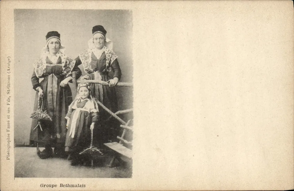 Grupo Bethmalais — Fotografia Fauré e seus Filhos, St-Girons (Arrège) - Frente