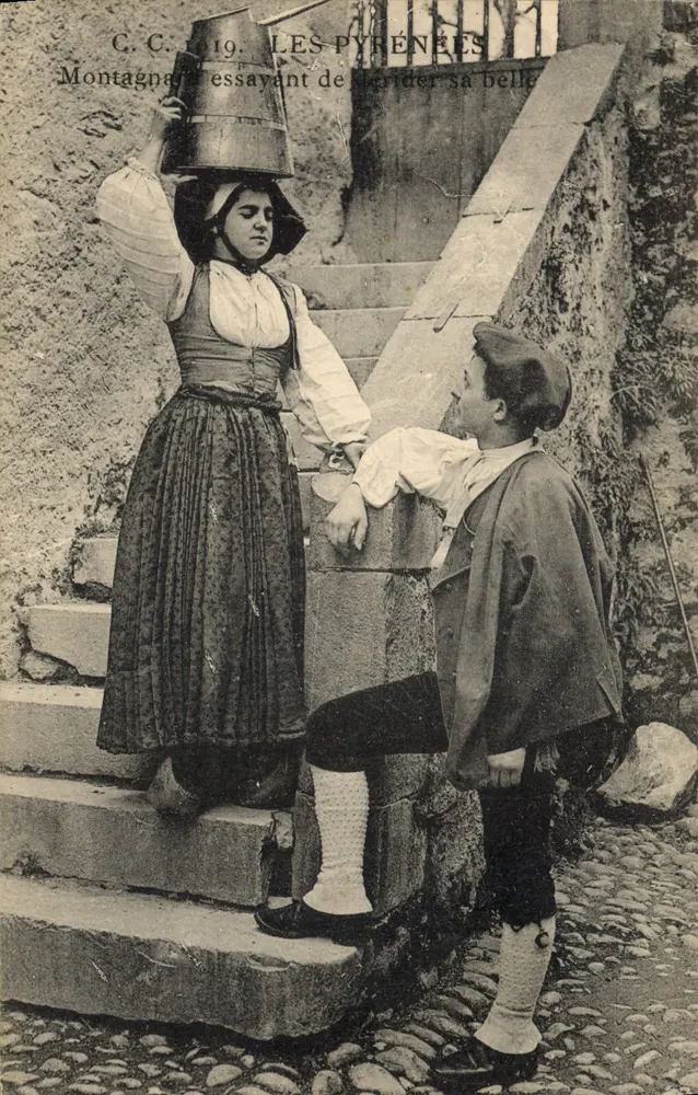 Montanha tentando desembaraçar sua bela — Os Pirineus — C.C. 1919 - Frente