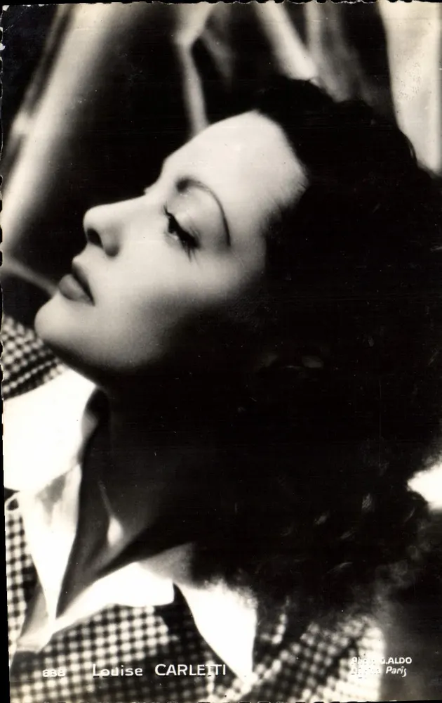 Louise Carleiti — Portret w czarno-białym — Photo Galdo, Alpha Paris - Awers