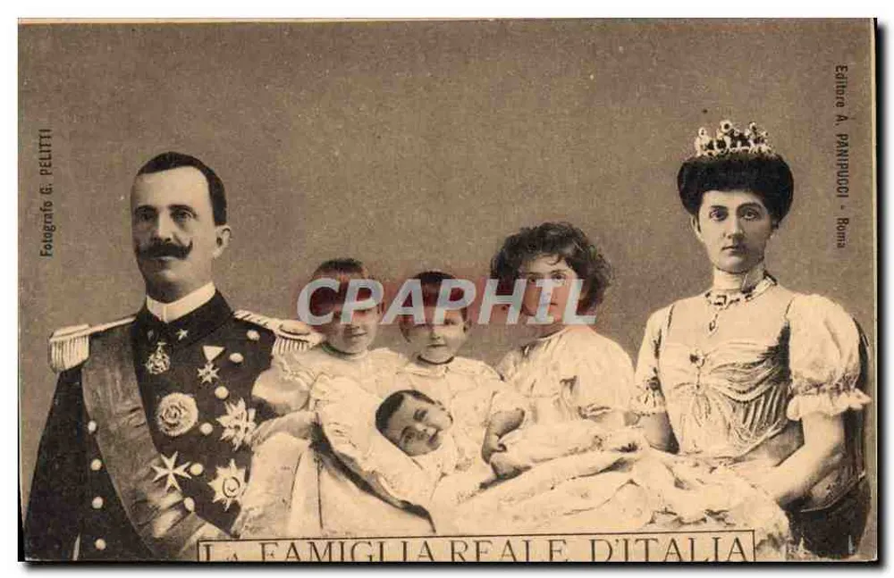 Die italienische Königsfamilie — Fotografie der italienischen Königsfamilie — Verlag A. Pampugli — Rom - Vorderseite