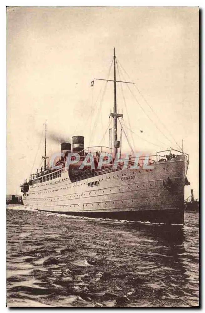 O navio de passageiros Canada — vista lateral no mar — editor não identificado - Frente