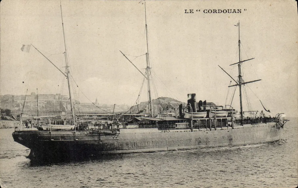 O "Cordouan" — navio a vapor e velas — Messageries Maritimes - Frente