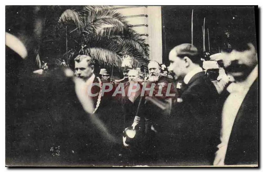 Cerimônia oficial — homens em traje — editor desconhecido - Frente