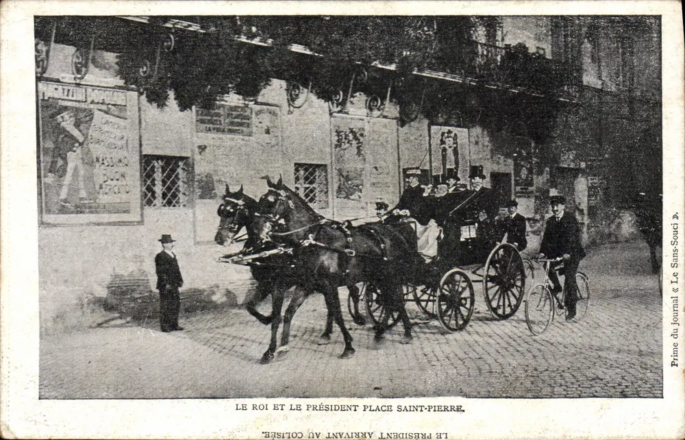 Der König und der Präsident kommen zur Place Saint-Pierre — Das Magazin « Le Sans-Souci » - Vorderseite