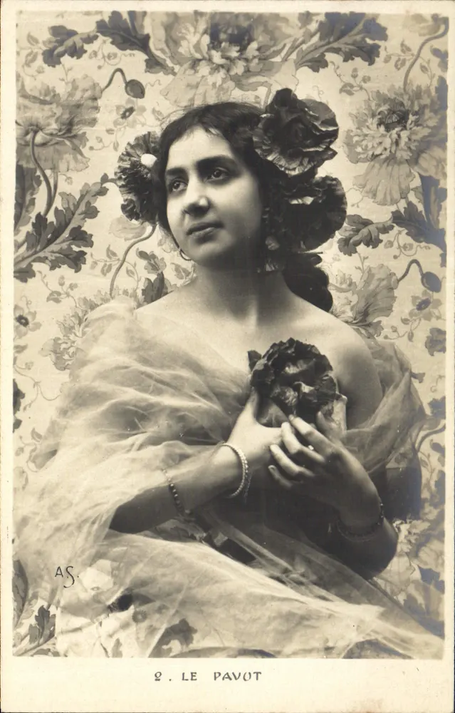 Frau mit Mohnblume — Serie 'Der Mohn' — AS, Nr. 2 - Vorderseite