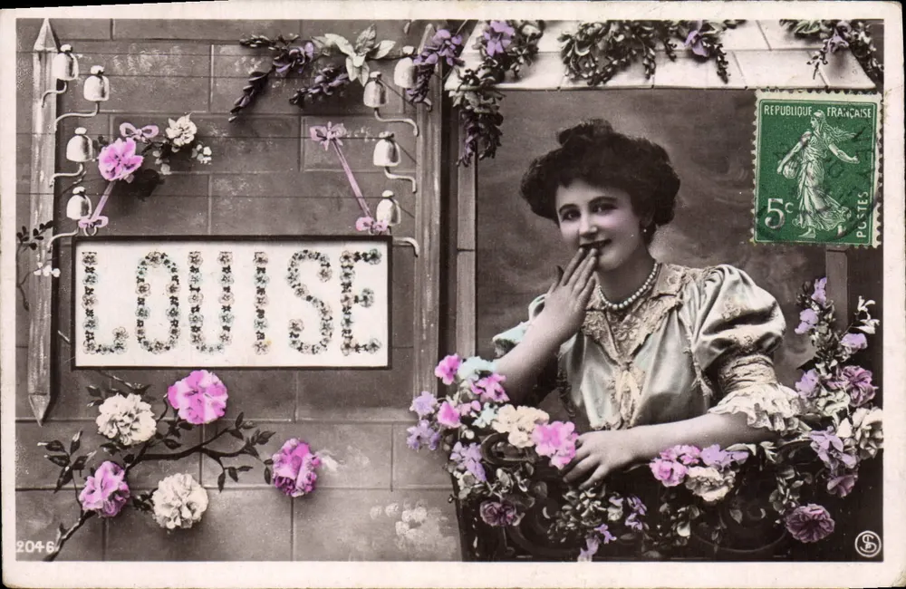 Frau am Balkon — Blumendekoration und Schild 'LOUISE' — Verleger S. n° 2046 - Vorderseite