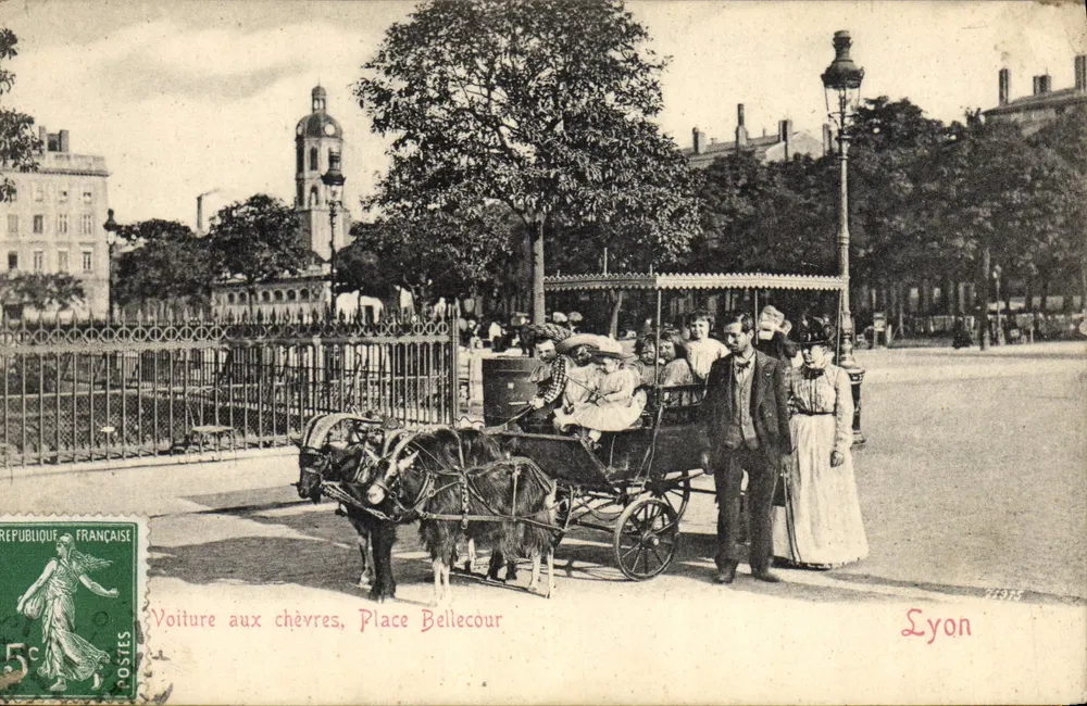 Ziegenkarren, Place Bellecour — Lyon — unbekannter Verlag, Seriennummer 7193 - Vorderseite