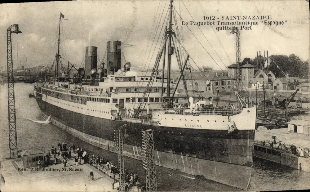 Saint-Nazaire — Der transatlantische Dampfer "Espagne" verlässt den Hafen — Verlag J.B. Joubier, St. Nazair - Vorderseite
