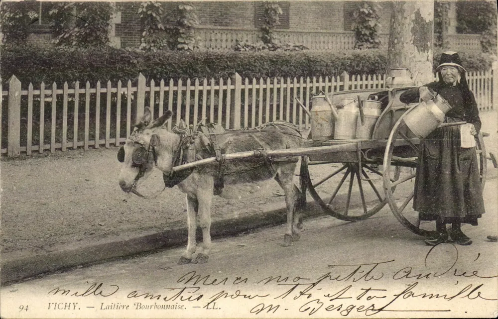 Fichy — Laitière Bourbonnaise — LL - Frente