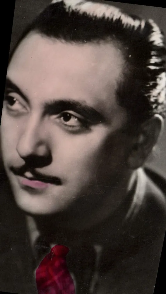 Retrato de homem — bigode, gravata vermelha — sem editor ou número visível - Frente