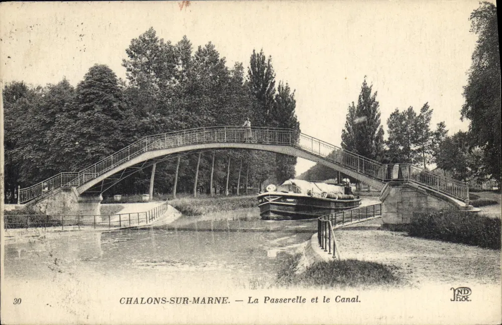 Chalons-sur-Marne — Die Brücke und der Kanal — NDH - Vorderseite