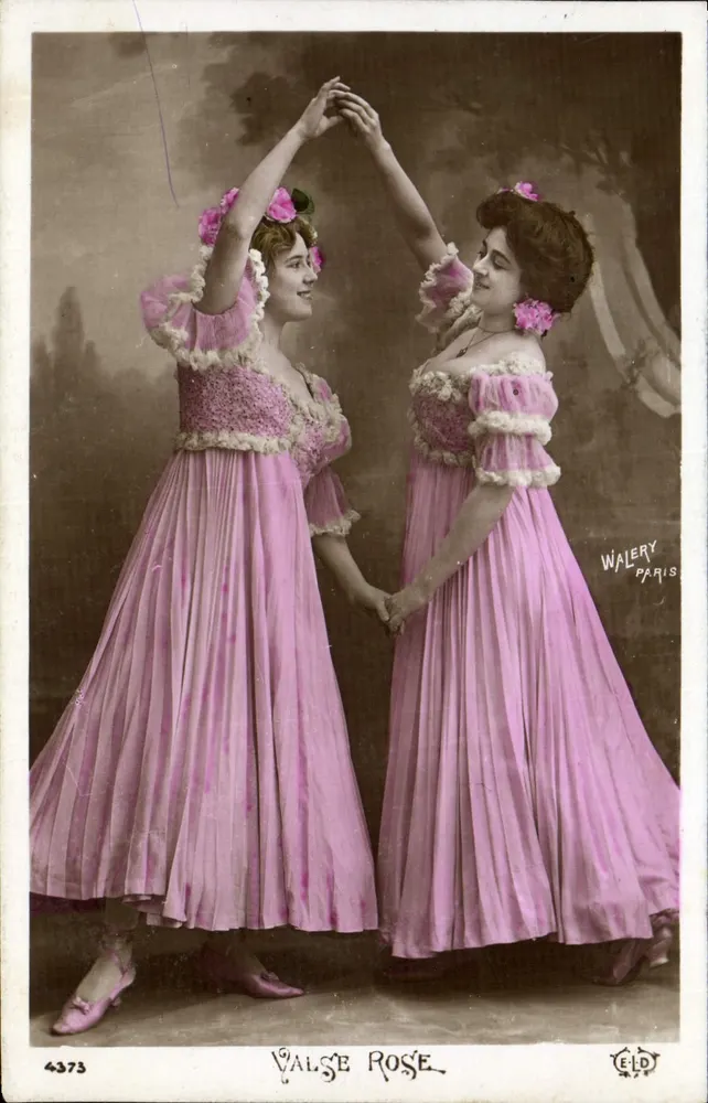 Zwei Tänzerinnen in rosa Kleidern — Rose Waltz — Walery, Paris, n° 4373 - Vorderseite