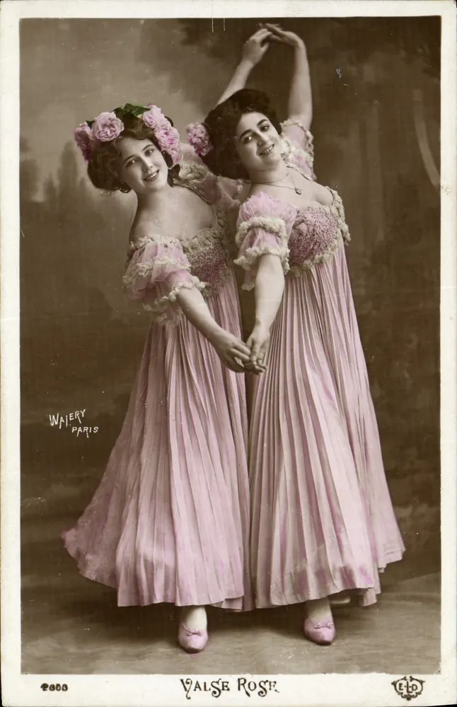 Zwei Tänzerinnen in rosa Kleidern — Valse Rose — Watery Paris - Vorderseite