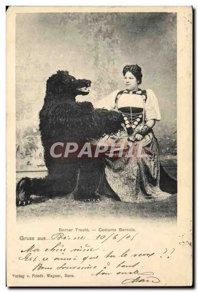 Femme en costume berneois — avec ours — éditeur Verlag v. Friedr. Wagner, Bern - Frente