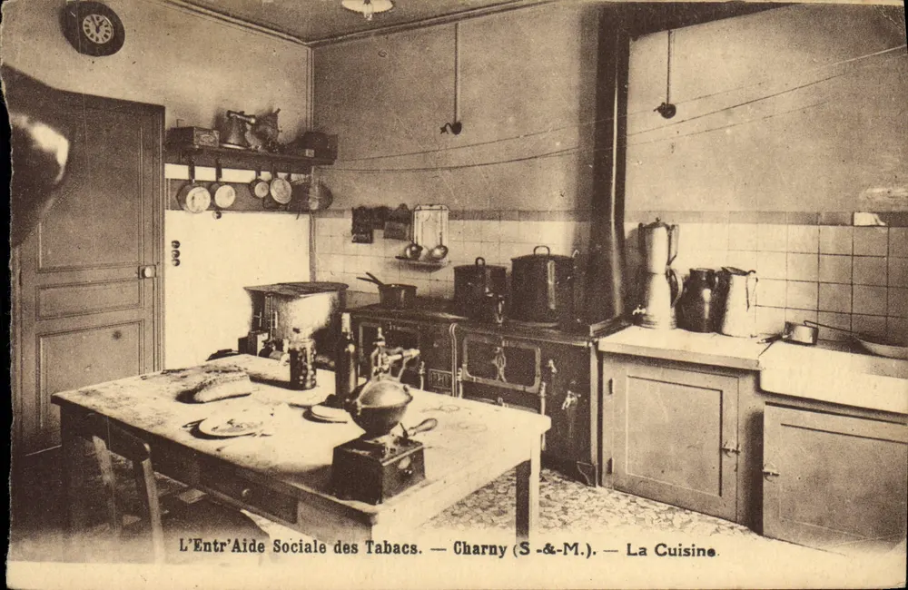 Charny (S.-&-M.) — La Cuisine — L'Entraide Sociale des Tabacs - Vorderseite