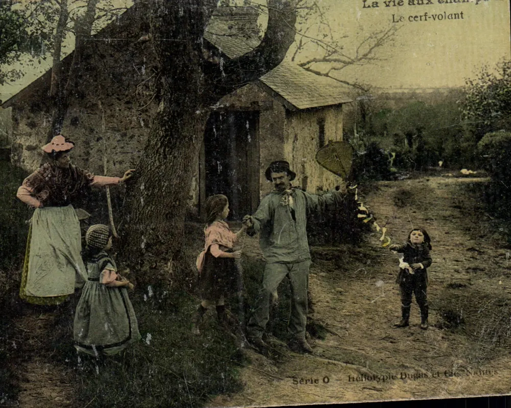 Das Leben auf dem Land — Das Drachenflieger — Héliotypie Dugas et Cie, Brest — Serie O - Vorderseite