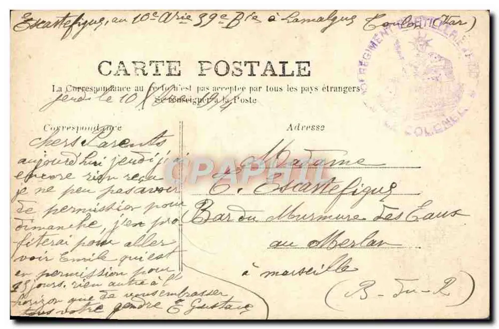 Frau mit einem großen dekorativen Hut — S. 31 — Verlag M. L. (oder M. L. F.) - Rückseite