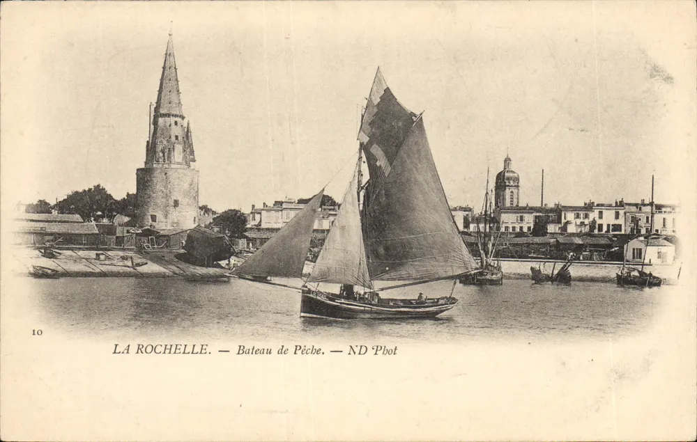 La Rochelle — Barco de pesca — ND Phot - Frente