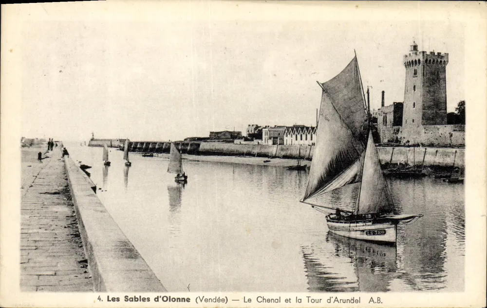 Les Sables d'Olonne (Vendée) — Der Kanal und die Arundel-Turm — A.B. - Vorderseite