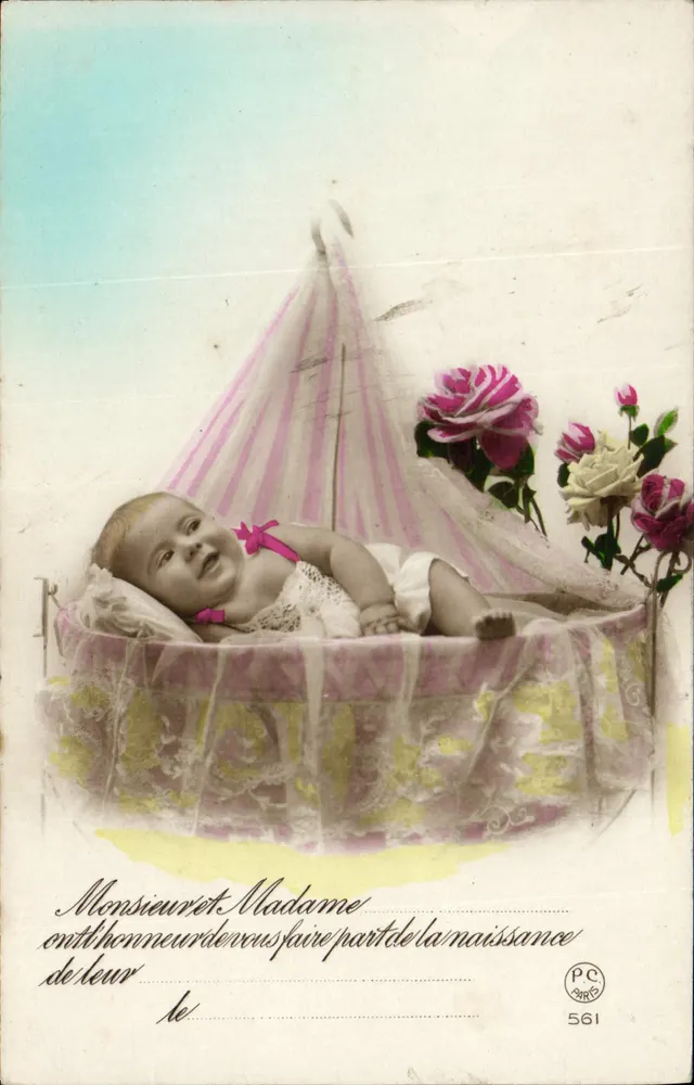 Neugeborenes in einem Baldaquin-Kinderschlafwagen — Rosen — Verlag P.C. Paris, Nr. 561 - Vorderseite