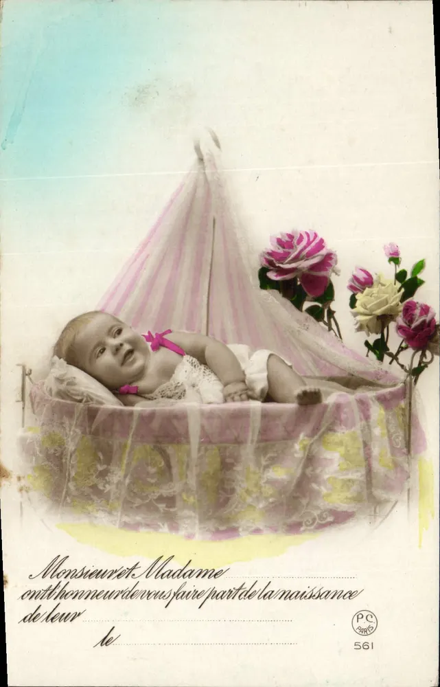 Recém-nascido em uma boneca — bilhete postal de nascimento — PC Paris n°561 - Frente